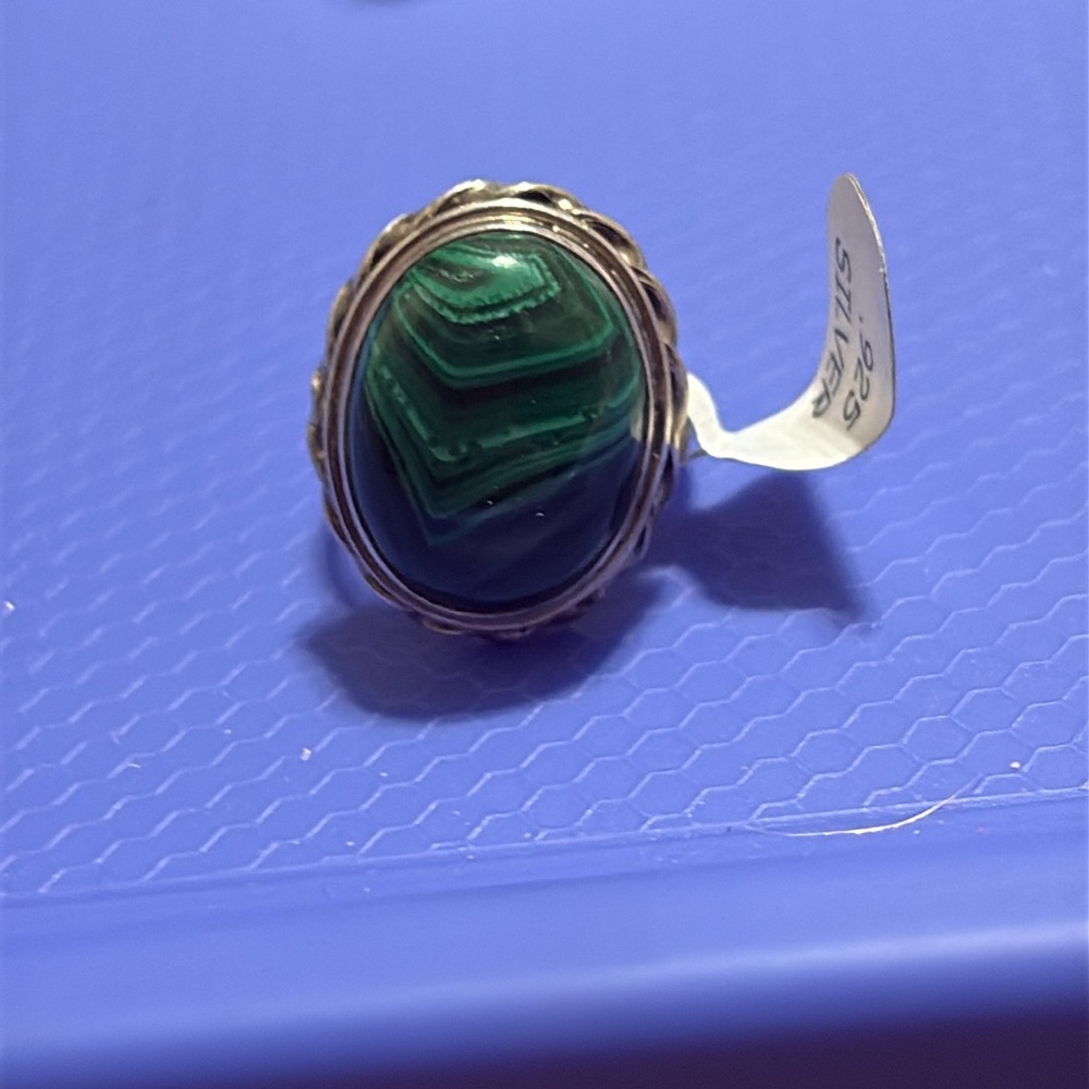 Sterling Silver Malachite Ring. Size Betweene 5.5 - image 3